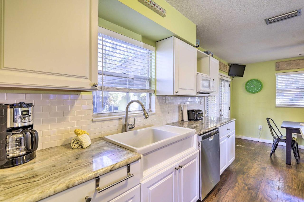 Cape Canaveral Cottage With Hot Tub Walk To Beach Eksteriør bilde